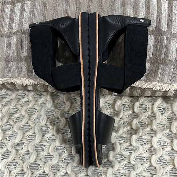 Sorel Black Sporty Ella III Ankle Strap Flat Sandals with Cushioned Footbed - Picture 6 of 10